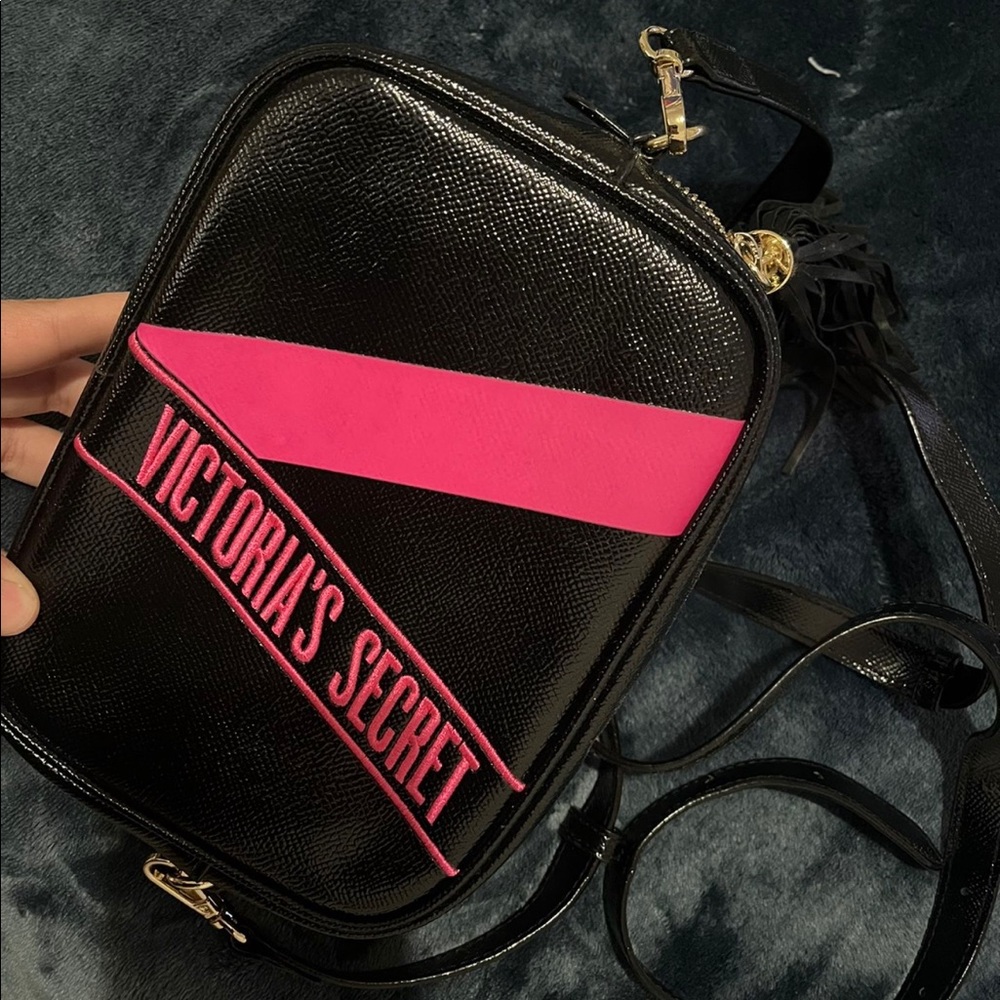 Victoria’s Secret purse 💗